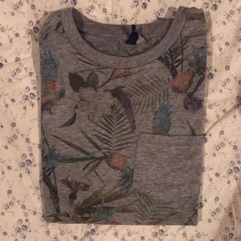 H&M Tropical Floral Short Sleeve Shirt w/ pocket